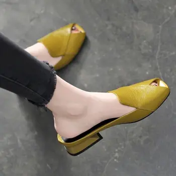 Ženy Papuče 2023 Nové Letné Módy Peep-toe Sexy Topánky Med Podpätky Robustný Autor Listov PU Kožené Sandále Strany Flip Flops